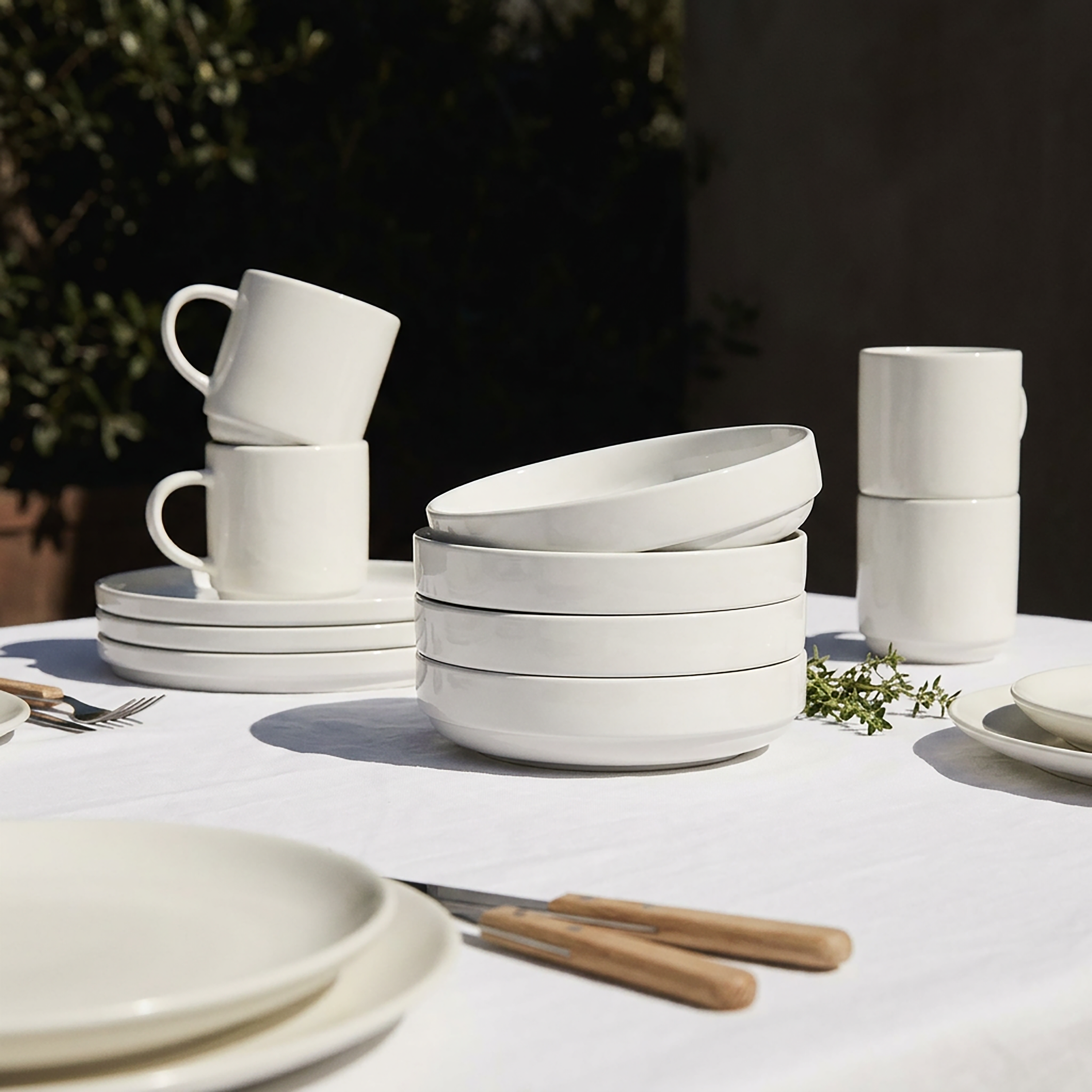 Classic White Dinner Sets