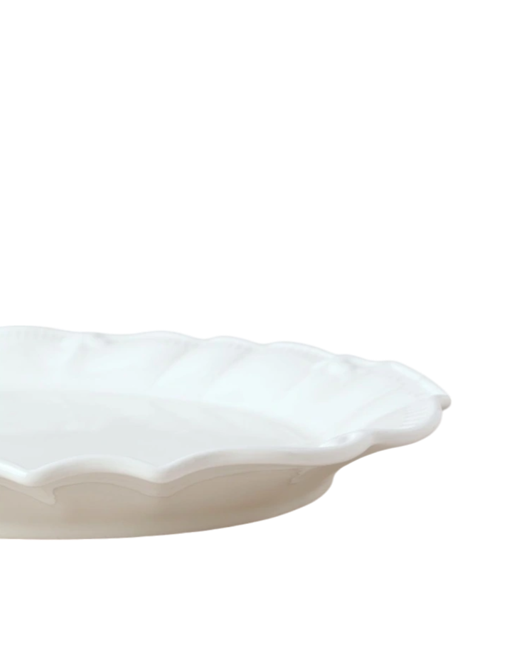 Bella Scalloped Oval Platter Large in White