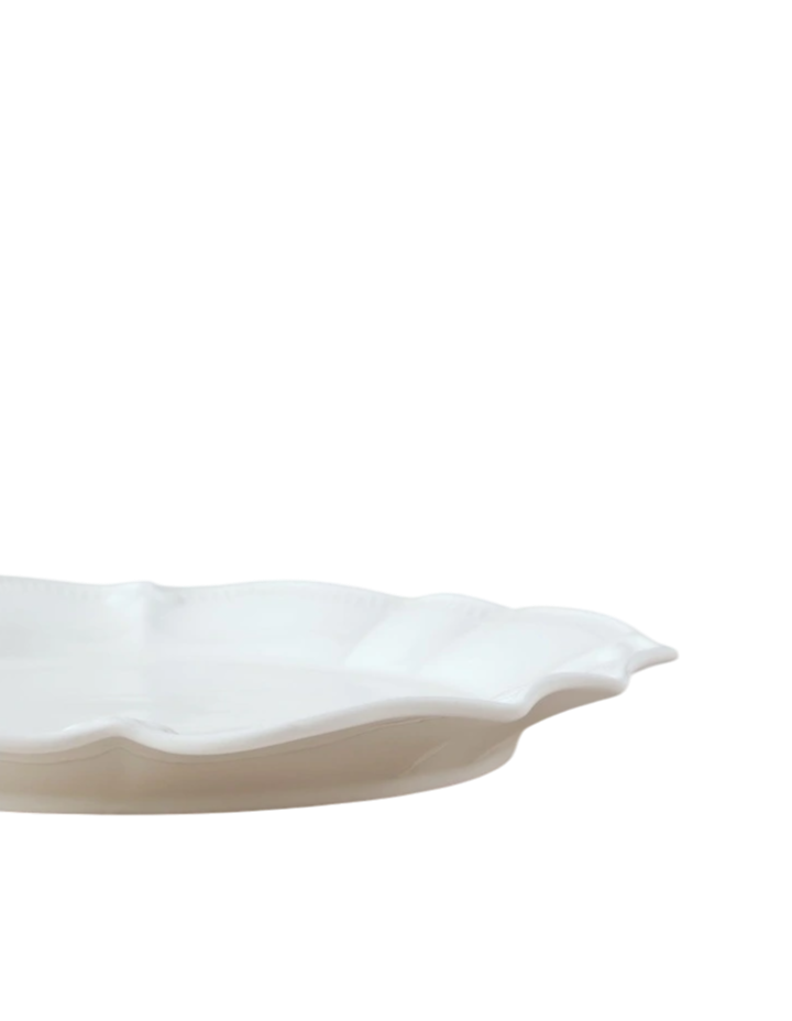 Bella Scalloped Round Platter in White