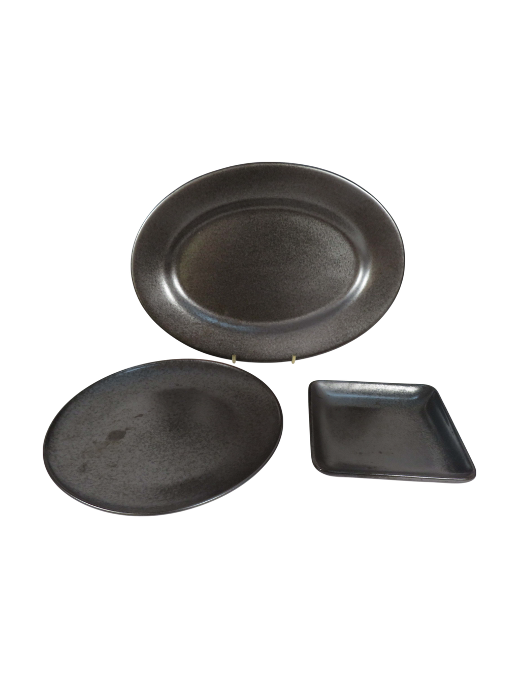 Reactive Glaze Charcoal Serveware